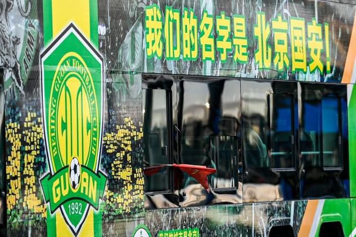 据《全尤文》报道，相比尤文的邀请，菲利普斯更想留在自己熟悉的英超。